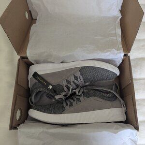 NIB SOREL OUT N ABOUT PLUS SNEAKER - WMNS SZ 10 - WATERPROOF - GRAY/DOVE